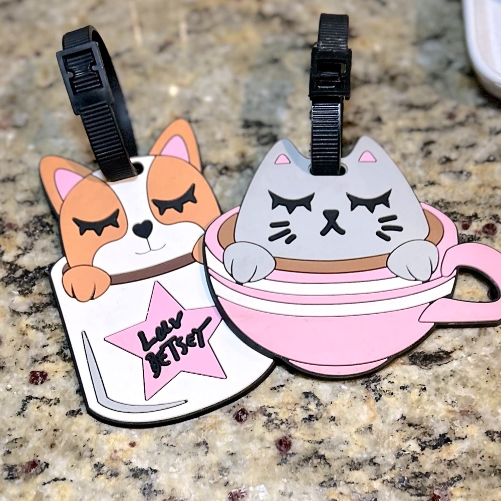 Betsey Johnson Duo Silicone Luggage Tags Dog & Cat